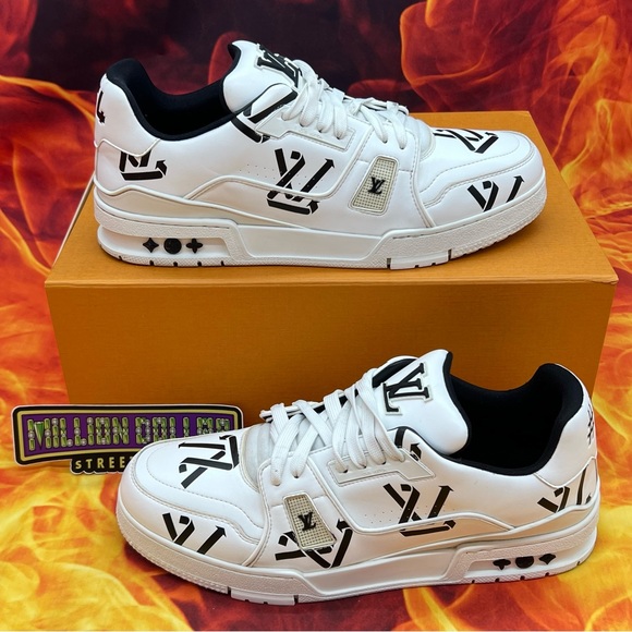Louis Vuitton trainer low LV size 9.5/11 mens - Picture 1 of 11